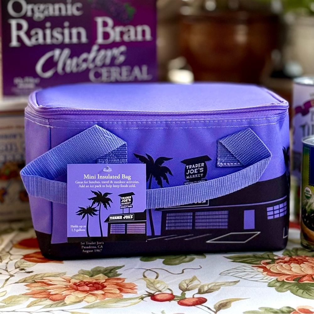 Trader Joe's Viral Lavender Purple Mini Insulated Bag Lunch Bag Cooler School